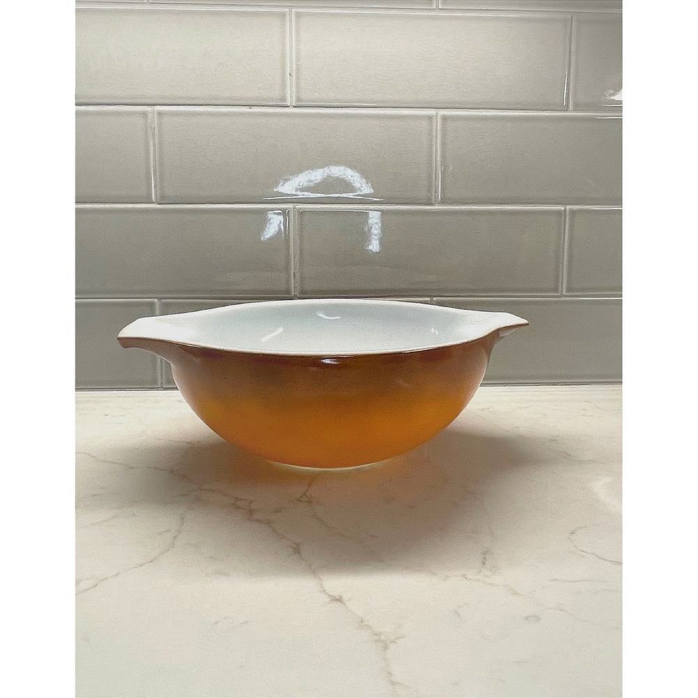 Vintage Pyrex Old Orchard Brown Ombre Cinderella Mixing Bowl #444, 4-Quart